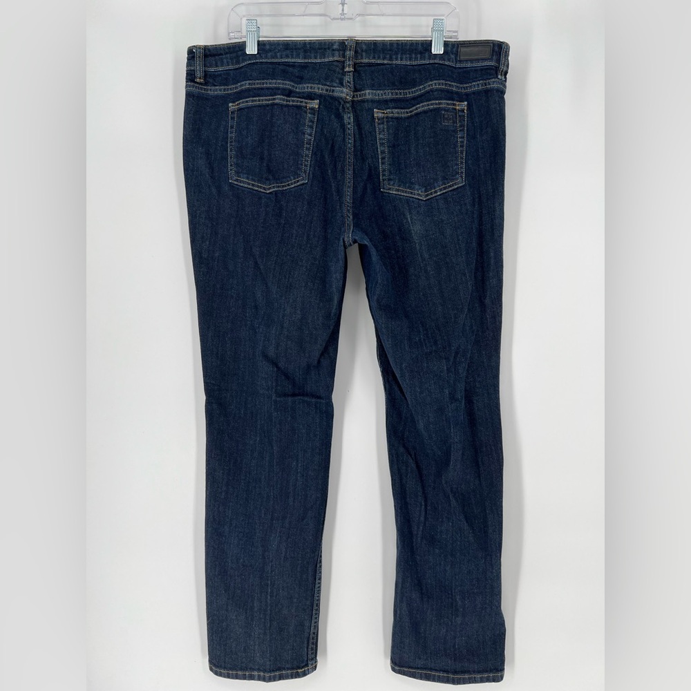LIZ CLAIBORNE CLASSIC FIT STRAIGHT LEG‎ TRADITIONAL 5 POCKET PLAIN POCKET JEANS